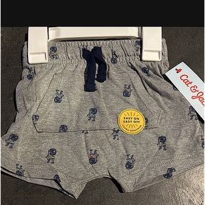 NWT Cat & Jack grey Dino shorts